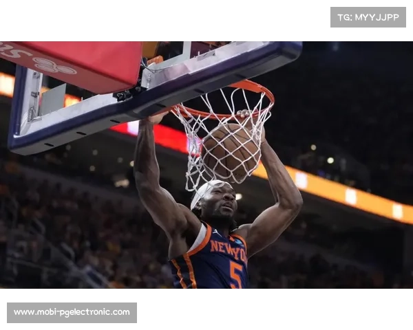 尼克斯进攻火力场均118分 但防守漏洞影响战绩稳定性